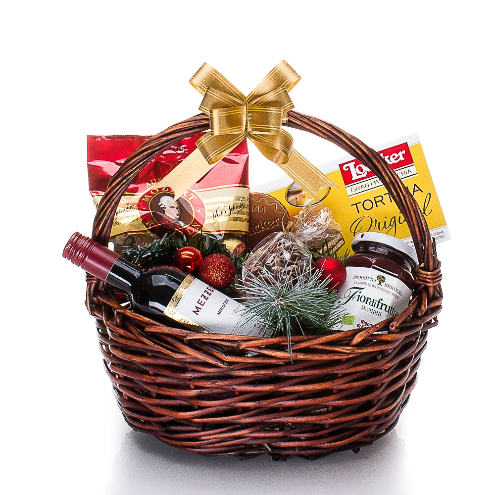Коледна подаръчна кошница Wine and Jam 204