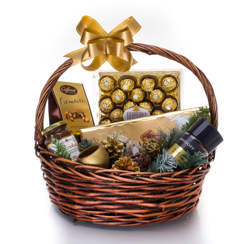 Коледна подаръчна кошница Gold Chocolates - 200